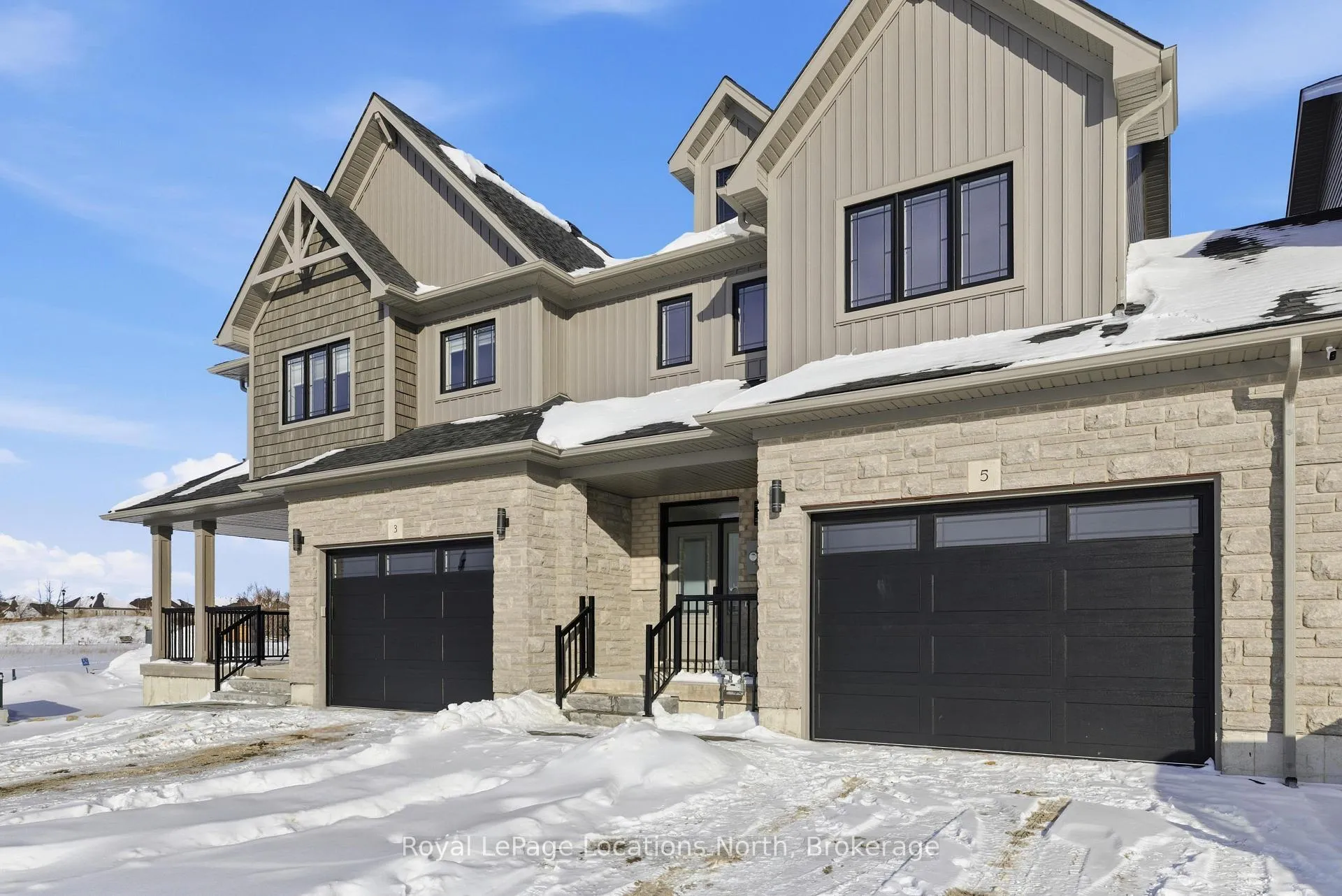 Photo 2 of 5 Swain Crescent, Collingwood — HOMEH