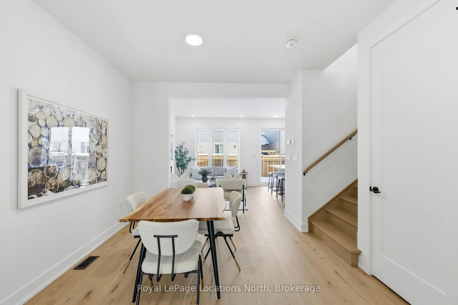 Photo 6 of 5 Swain Crescent, Collingwood — HOMEH