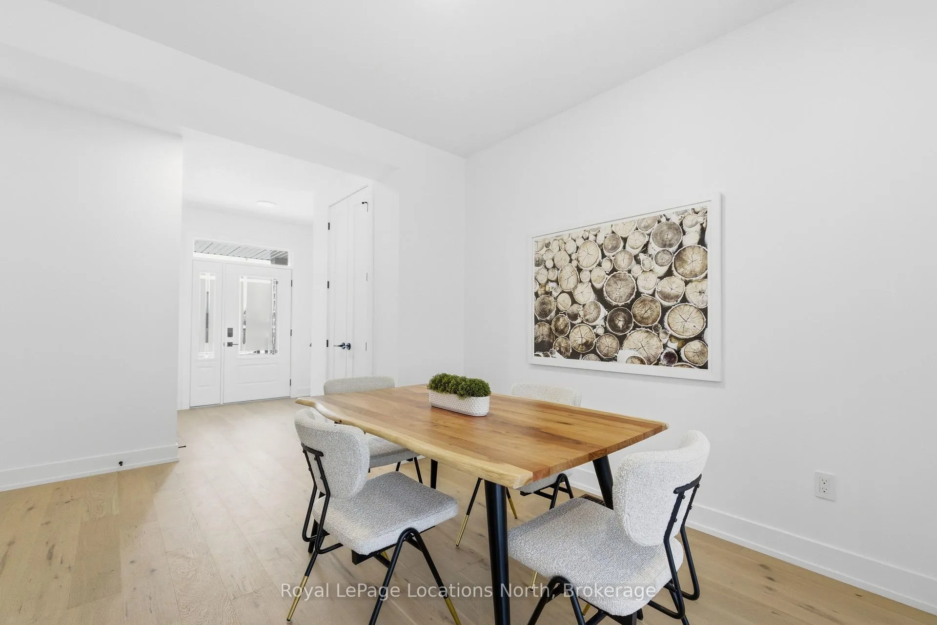 Photo 9 of 5 Swain Crescent, Collingwood — HOMEH