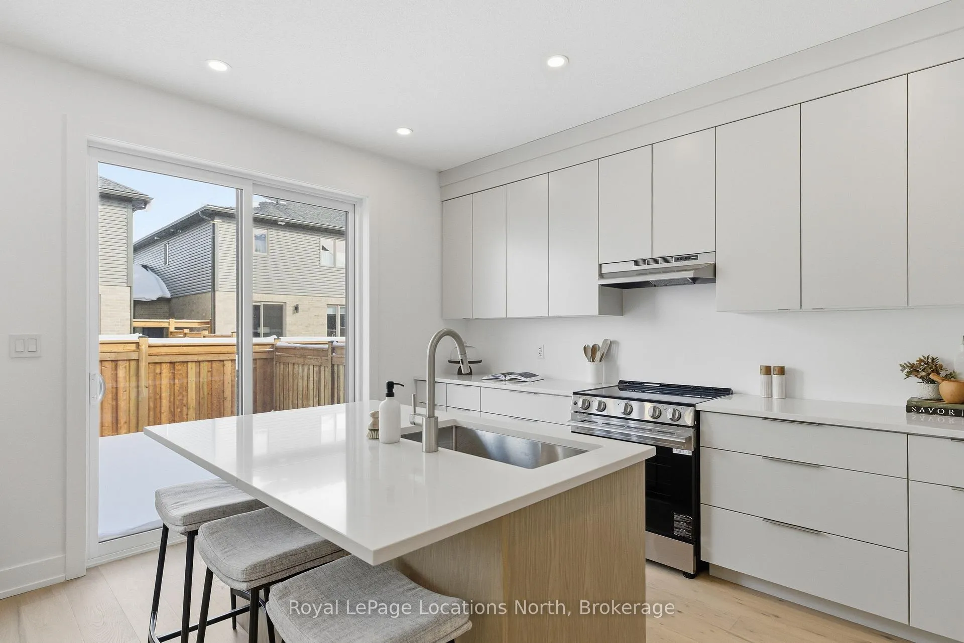 Photo 19 of 5 Swain Crescent, Collingwood — HOMEH