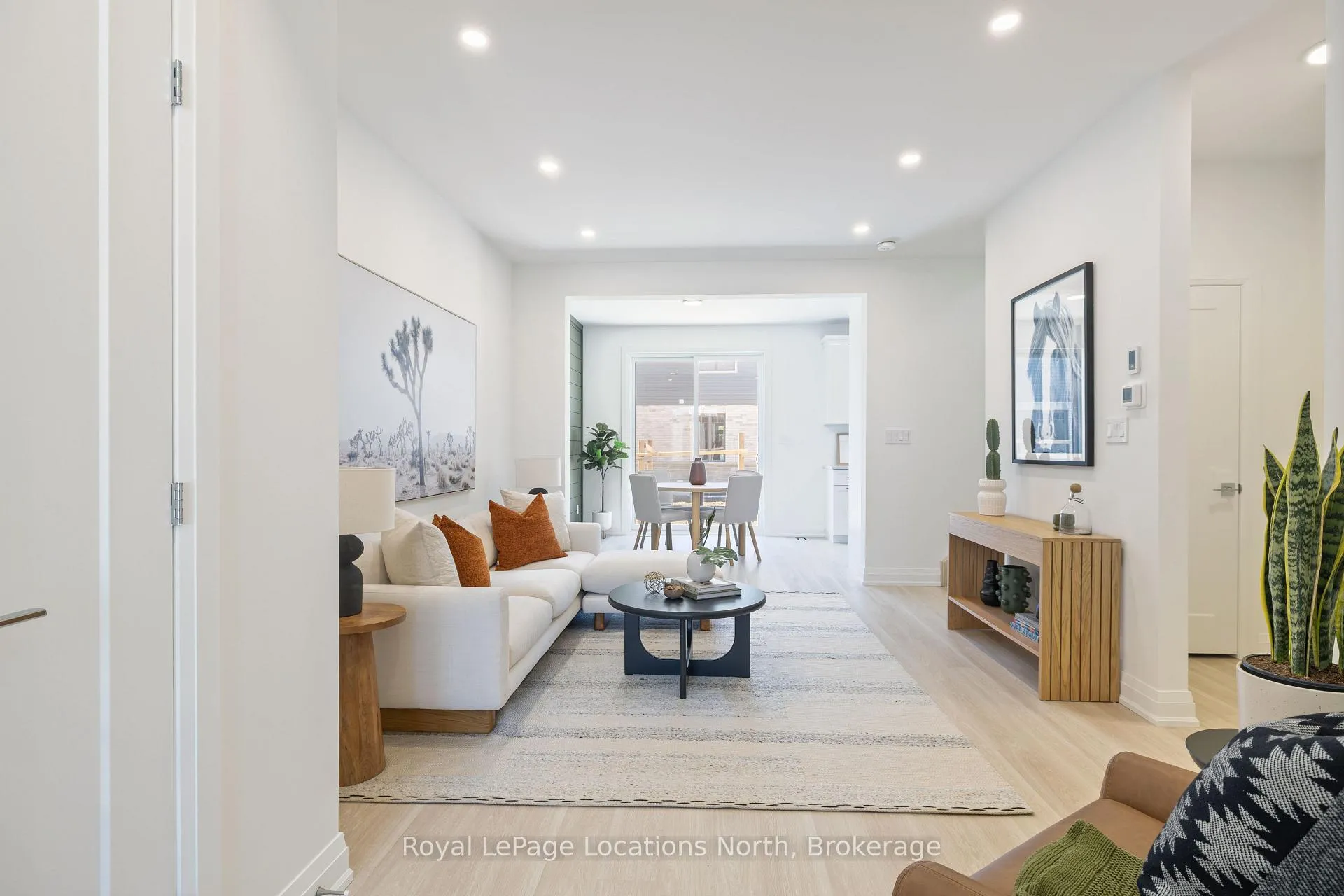 Photo 6 of 49 Swain Crescent, Collingwood — HOMEH