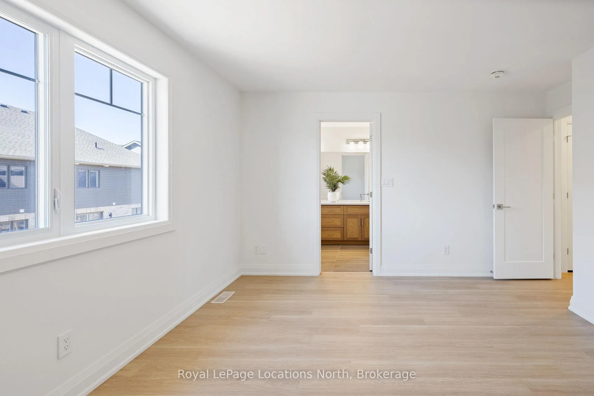 Photo 21 of 49 Swain Crescent, Collingwood — HOMEH
