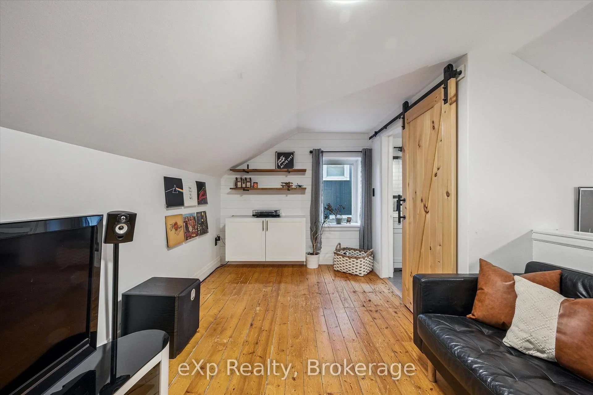 Photo 15 of 20 Bergey Street, Cambridge — HOMEH