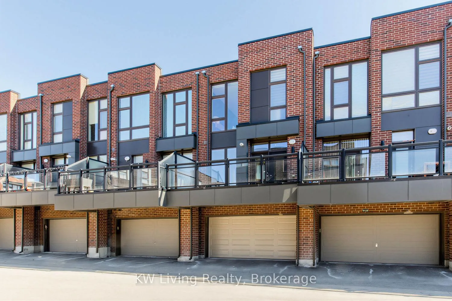 Photo 37 of 9132 Bathurst Street, Vaughan, Patterson — HOMEH