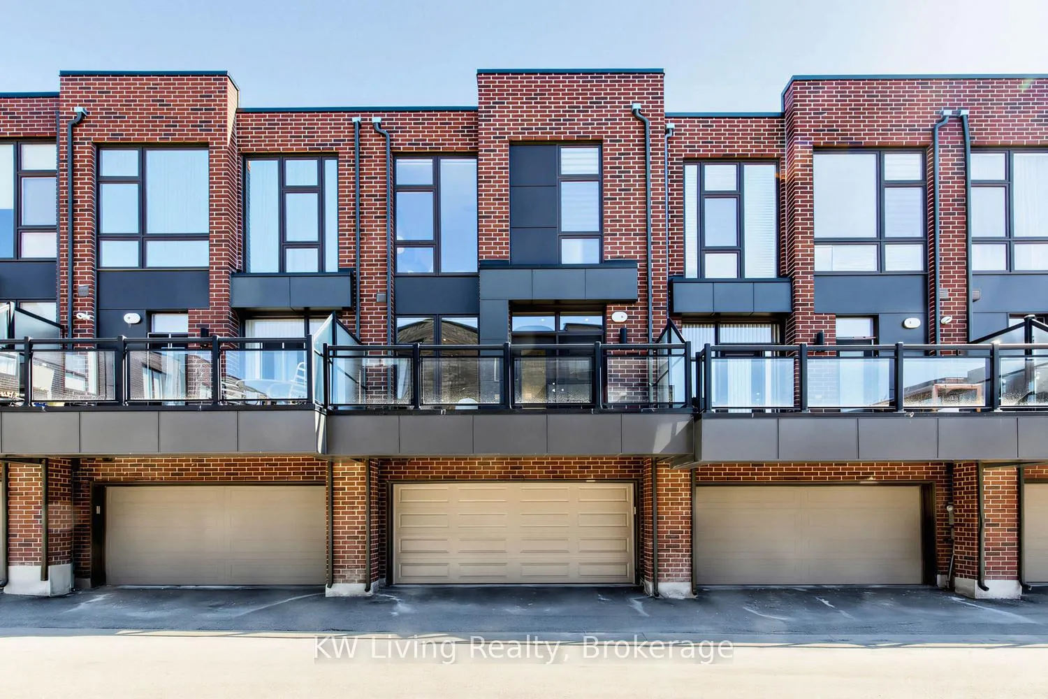 Photo 38 of 9132 Bathurst Street, Vaughan, Patterson — HOMEH