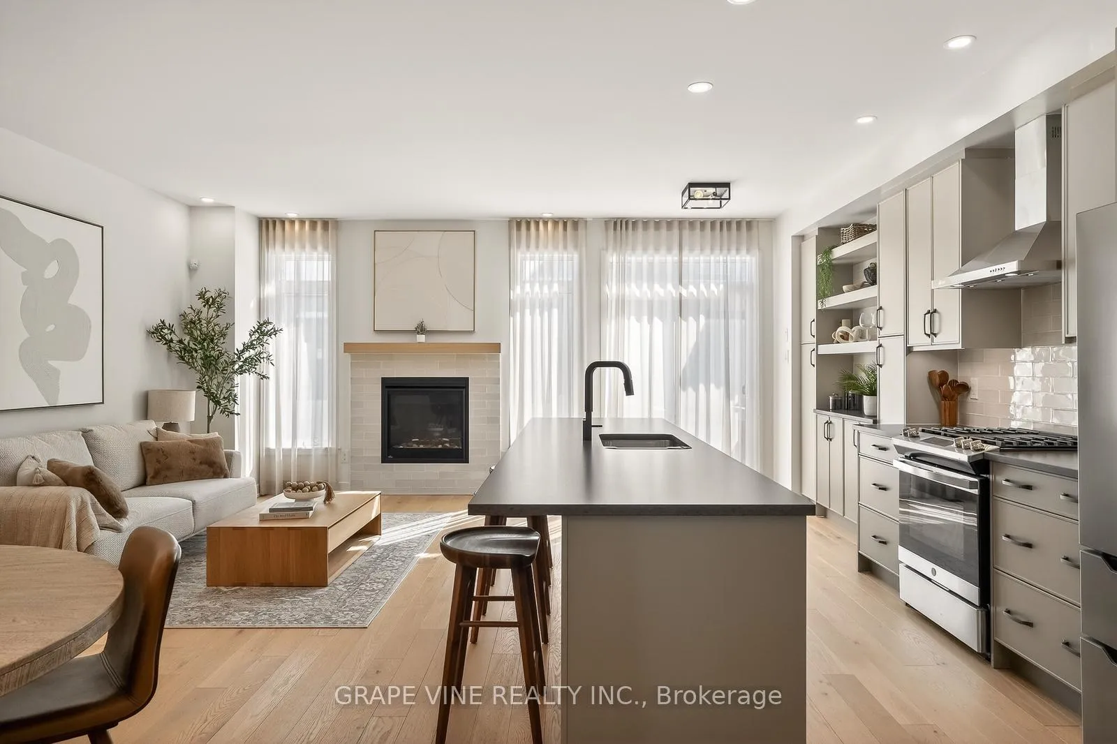 Photo 7 of 2034 Allegrini Terrace, Ottawa, Kanata - Emerald Meadows/Trailwest — HOMEH