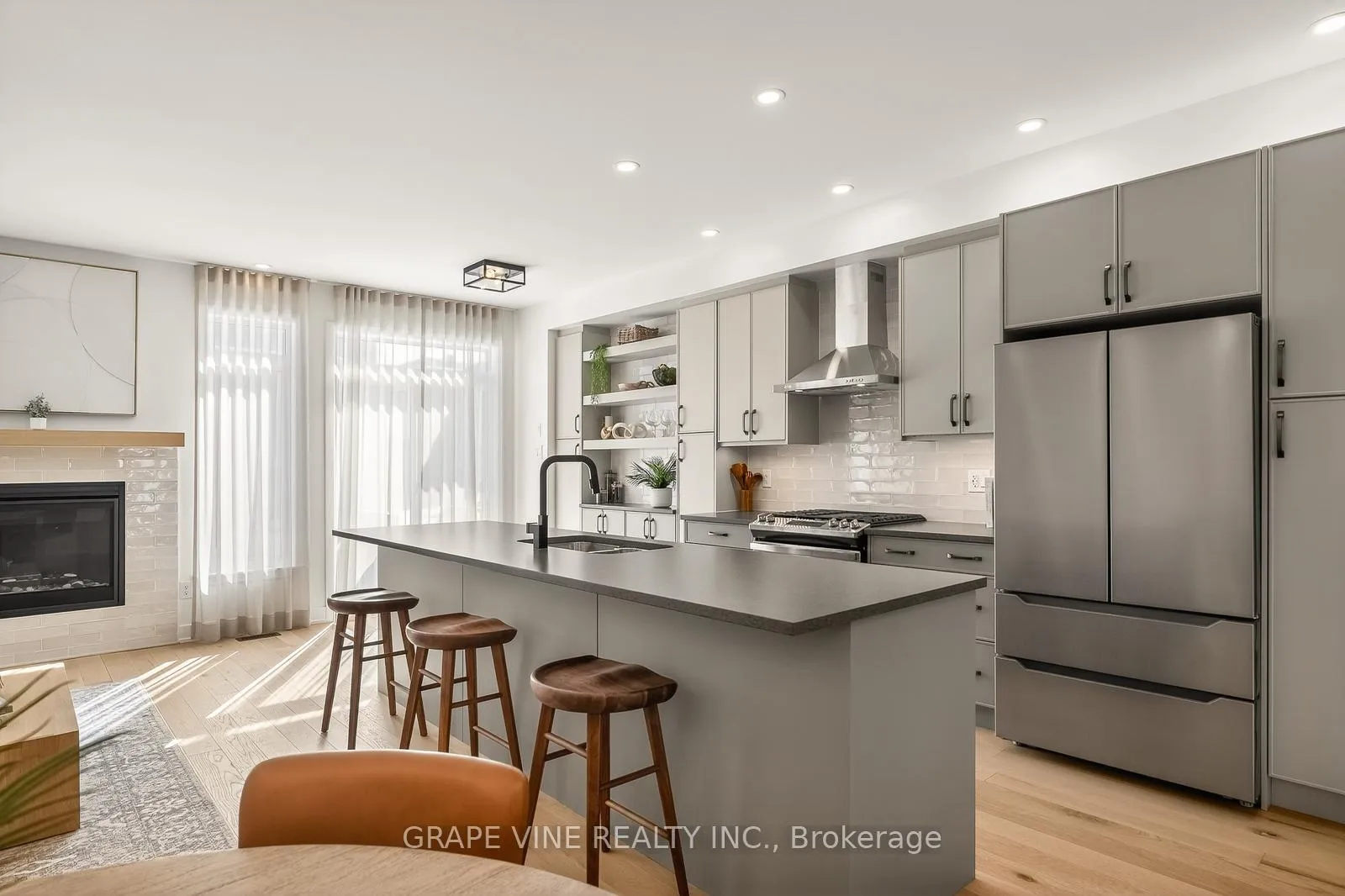 Photo 9 of 2034 Allegrini Terrace, Ottawa, Kanata - Emerald Meadows/Trailwest — HOMEH