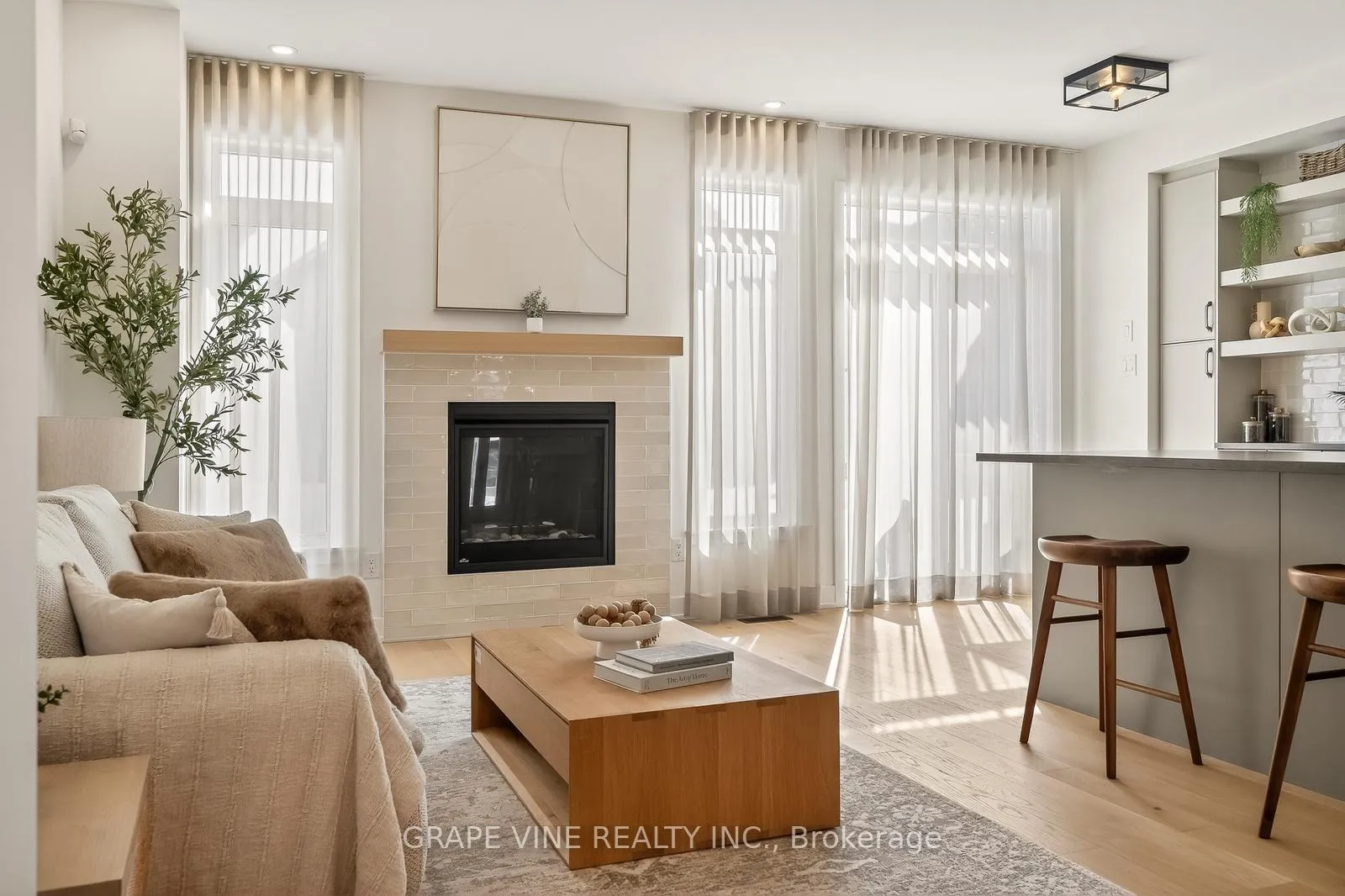 Photo 13 of 2034 Allegrini Terrace, Ottawa, Kanata - Emerald Meadows/Trailwest — HOMEH