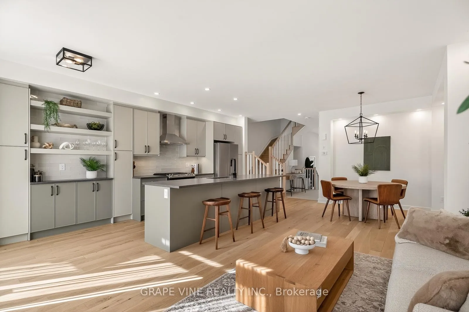 Photo 16 of 2034 Allegrini Terrace, Ottawa, Kanata - Emerald Meadows/Trailwest — HOMEH