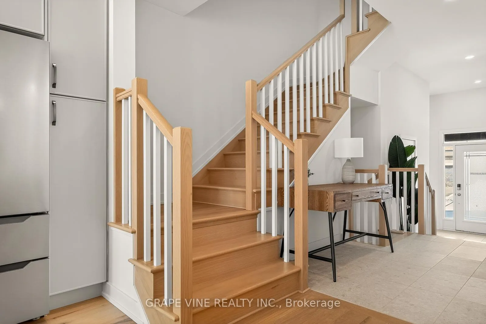 Photo 18 of 2034 Allegrini Terrace, Ottawa, Kanata - Emerald Meadows/Trailwest — HOMEH