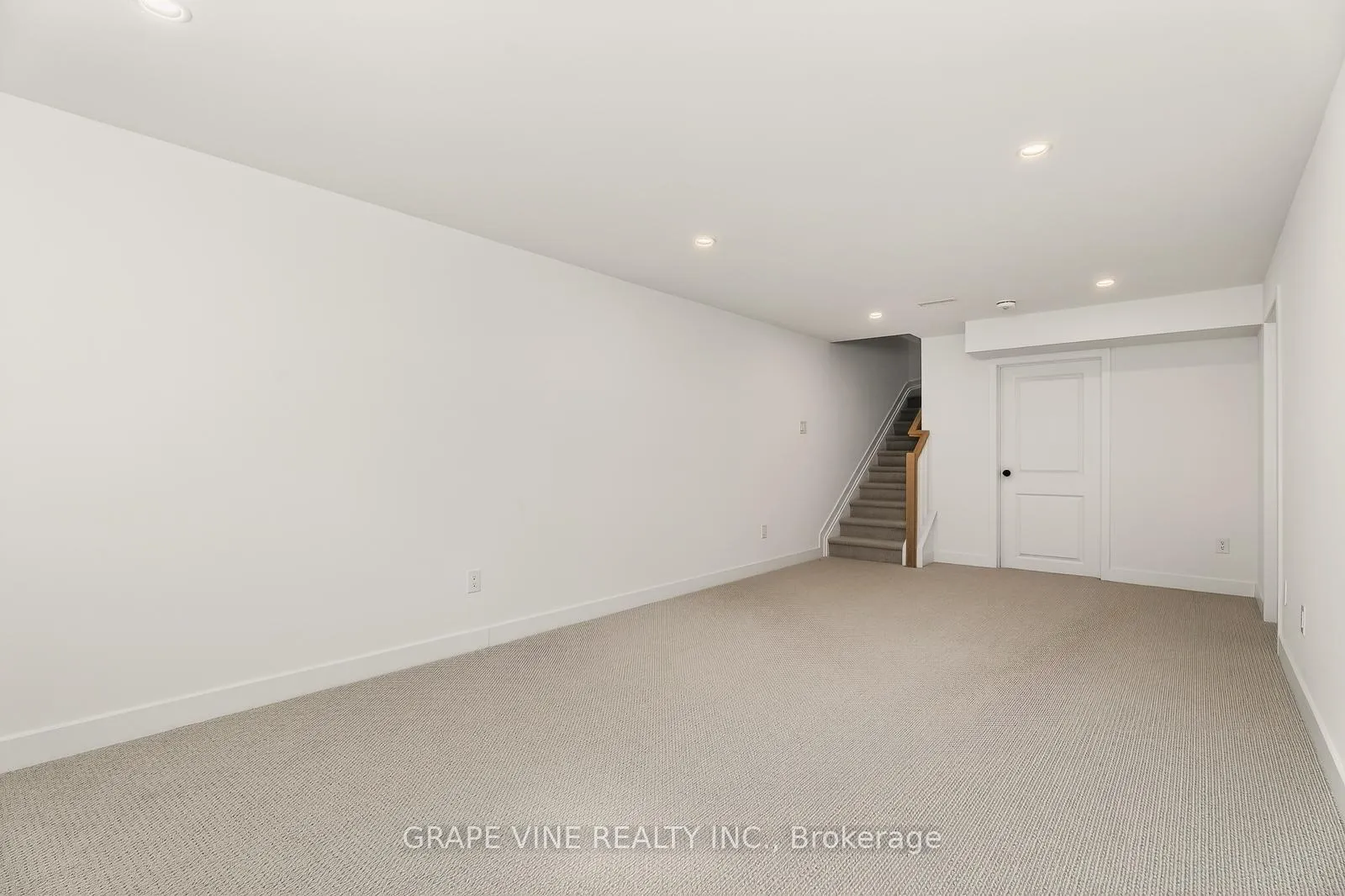 Photo 32 of 2034 Allegrini Terrace, Ottawa, Kanata - Emerald Meadows/Trailwest — HOMEH