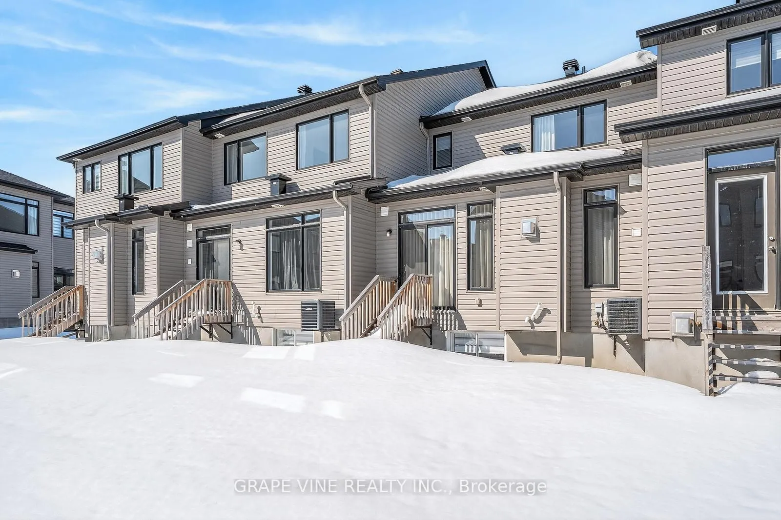 Photo 33 of 2034 Allegrini Terrace, Ottawa, Kanata - Emerald Meadows/Trailwest — HOMEH