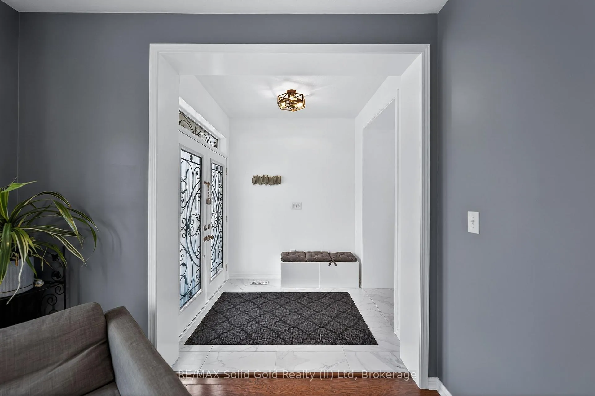Photo 2 of 79 Porter Crescent, Cambridge — HOMEH