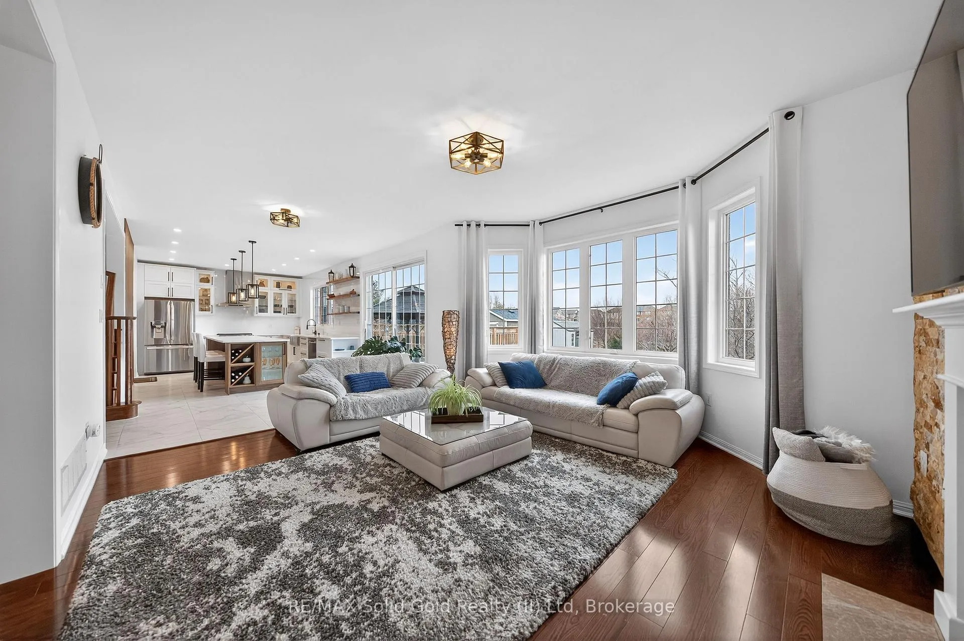 Photo 7 of 79 Porter Crescent, Cambridge — HOMEH