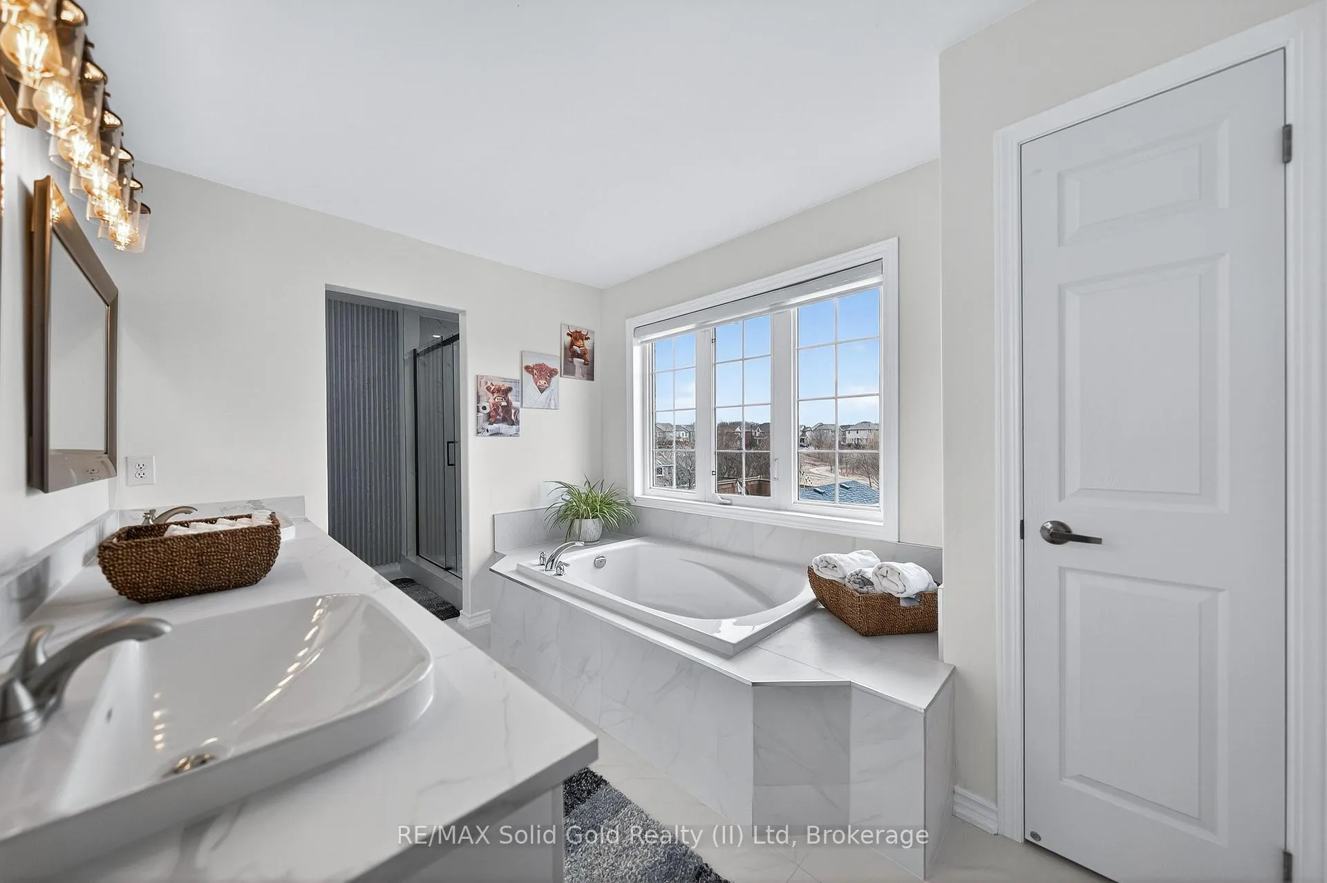 Photo 20 of 79 Porter Crescent, Cambridge — HOMEH