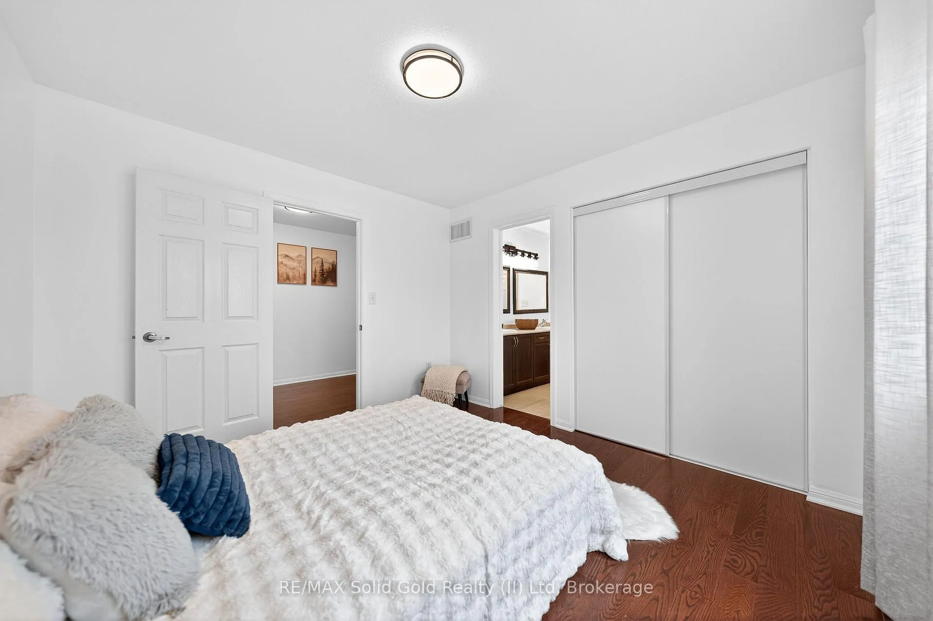 Photo 24 of 79 Porter Crescent, Cambridge — HOMEH