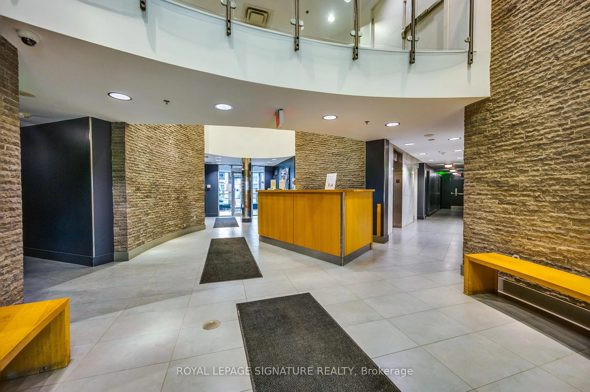 Photo 6 of Unit 421, 1 Shaw Street, Toronto, Niagara — HOMEH