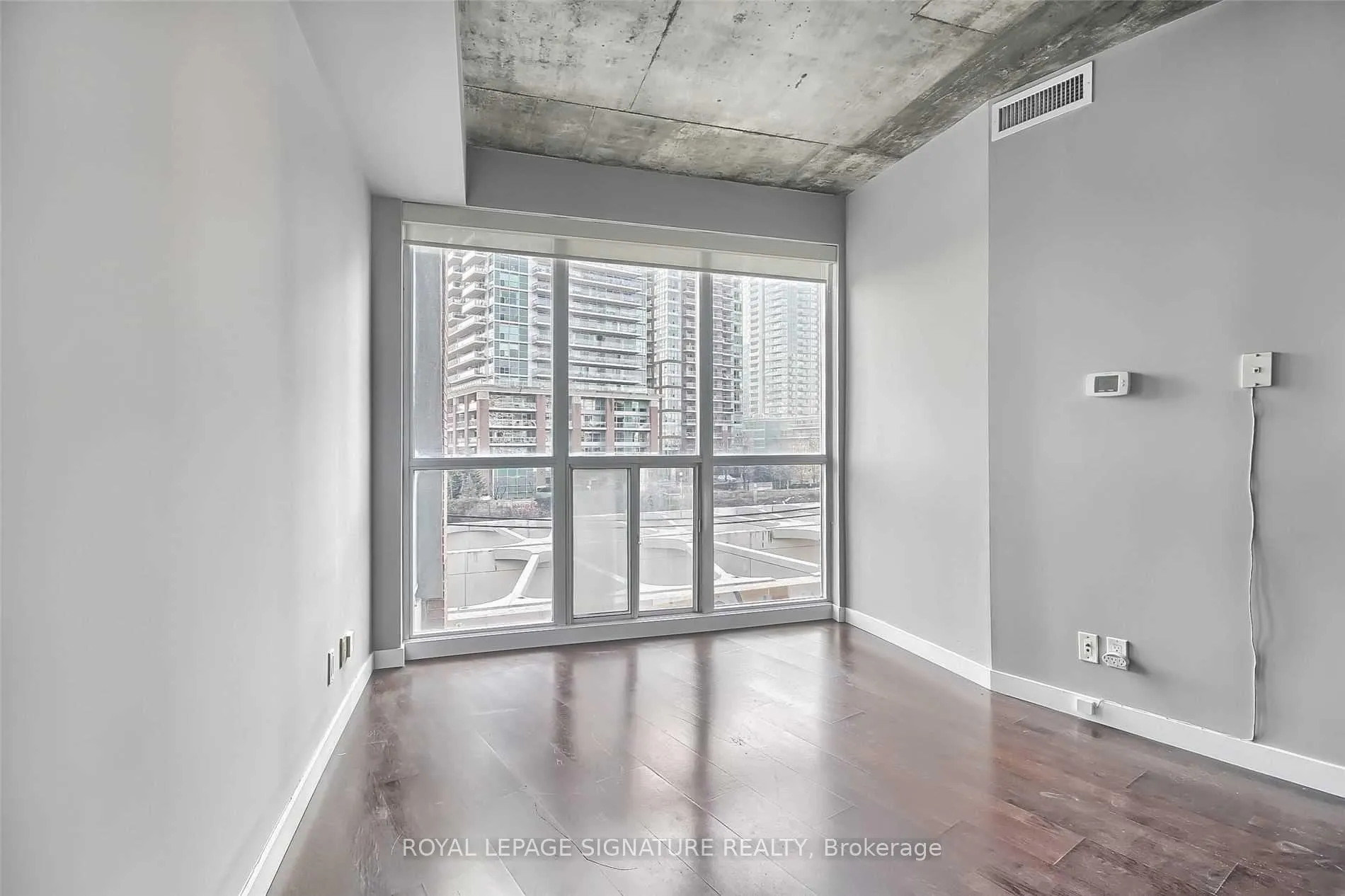 Photo 15 of Unit 421, 1 Shaw Street, Toronto, Niagara — HOMEH
