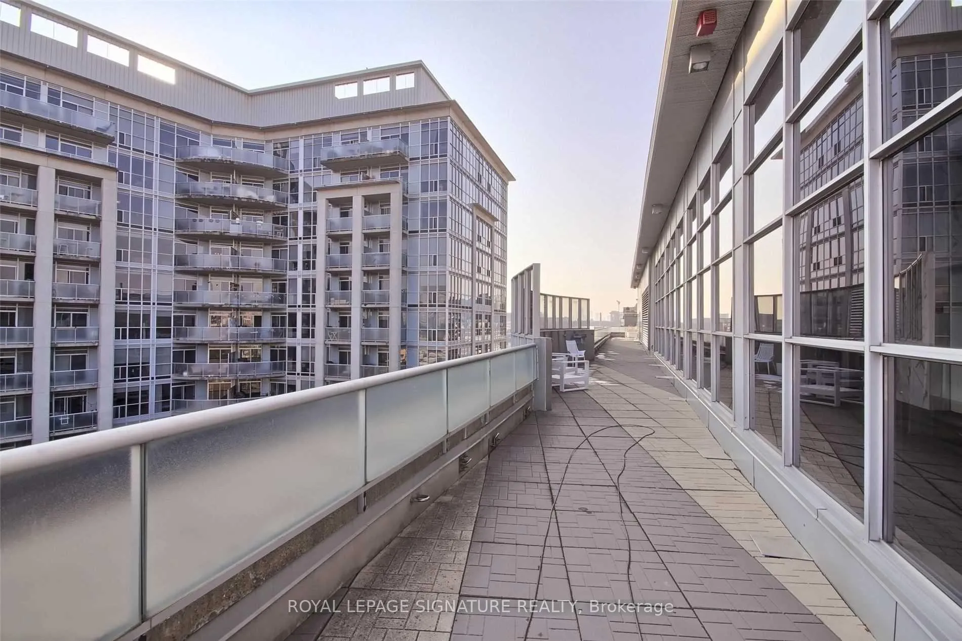 Photo 33 of Unit 421, 1 Shaw Street, Toronto, Niagara — HOMEH