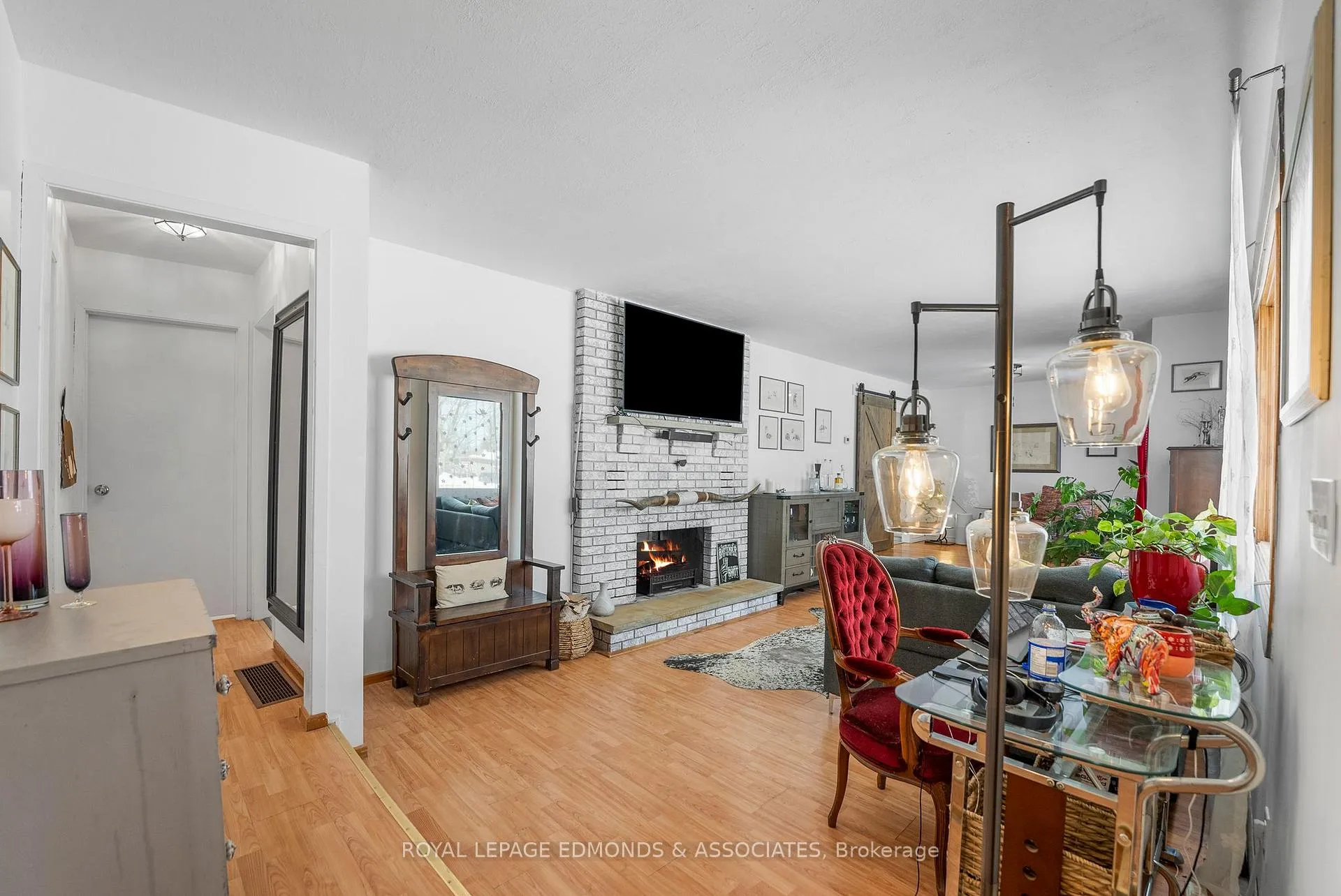 Photo 10 of 58 Hilda Street, Petawawa — HOMEH