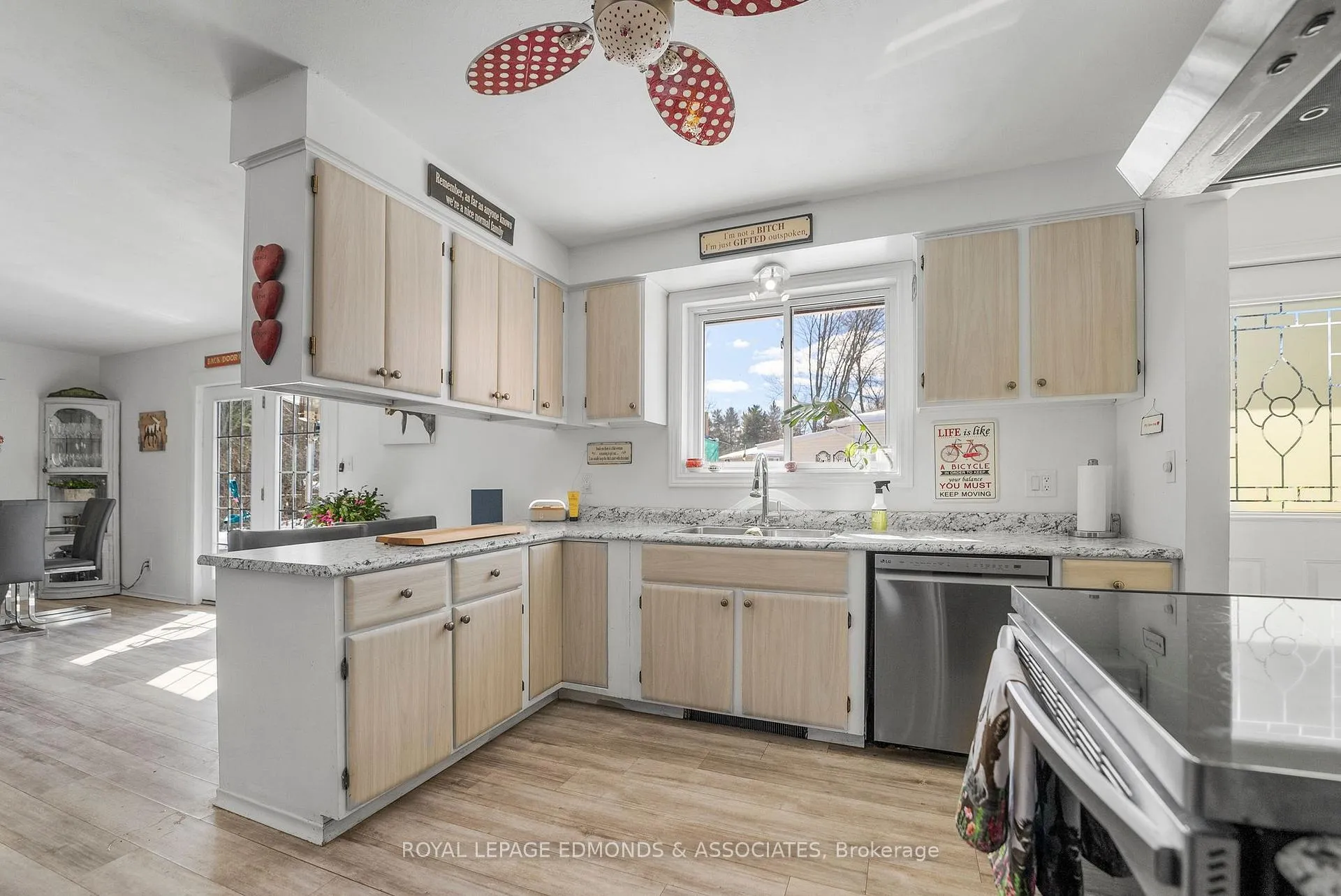 Photo 12 of 58 Hilda Street, Petawawa — HOMEH
