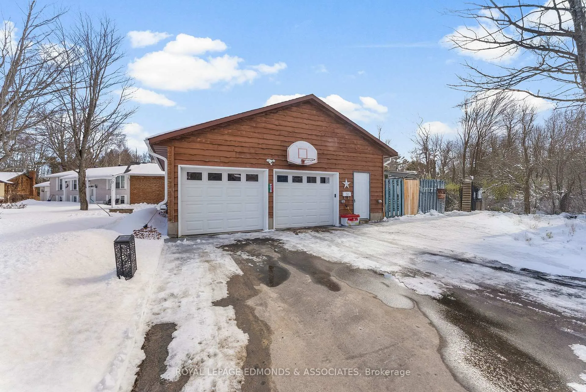 Photo 34 of 58 Hilda Street, Petawawa — HOMEH