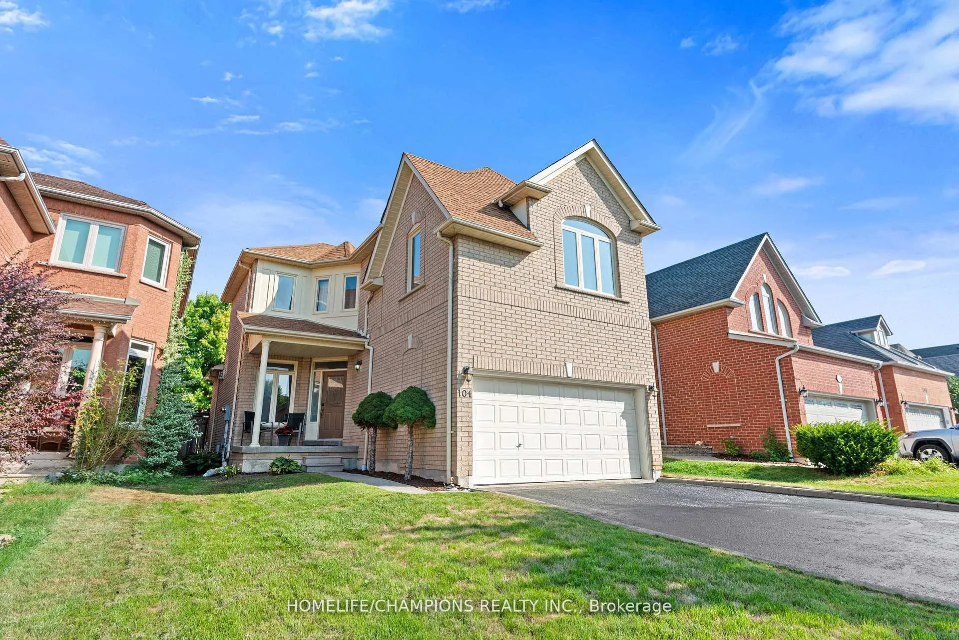 Photo 4 of 104 Secord Street, Pickering, Highbush — HOMEH