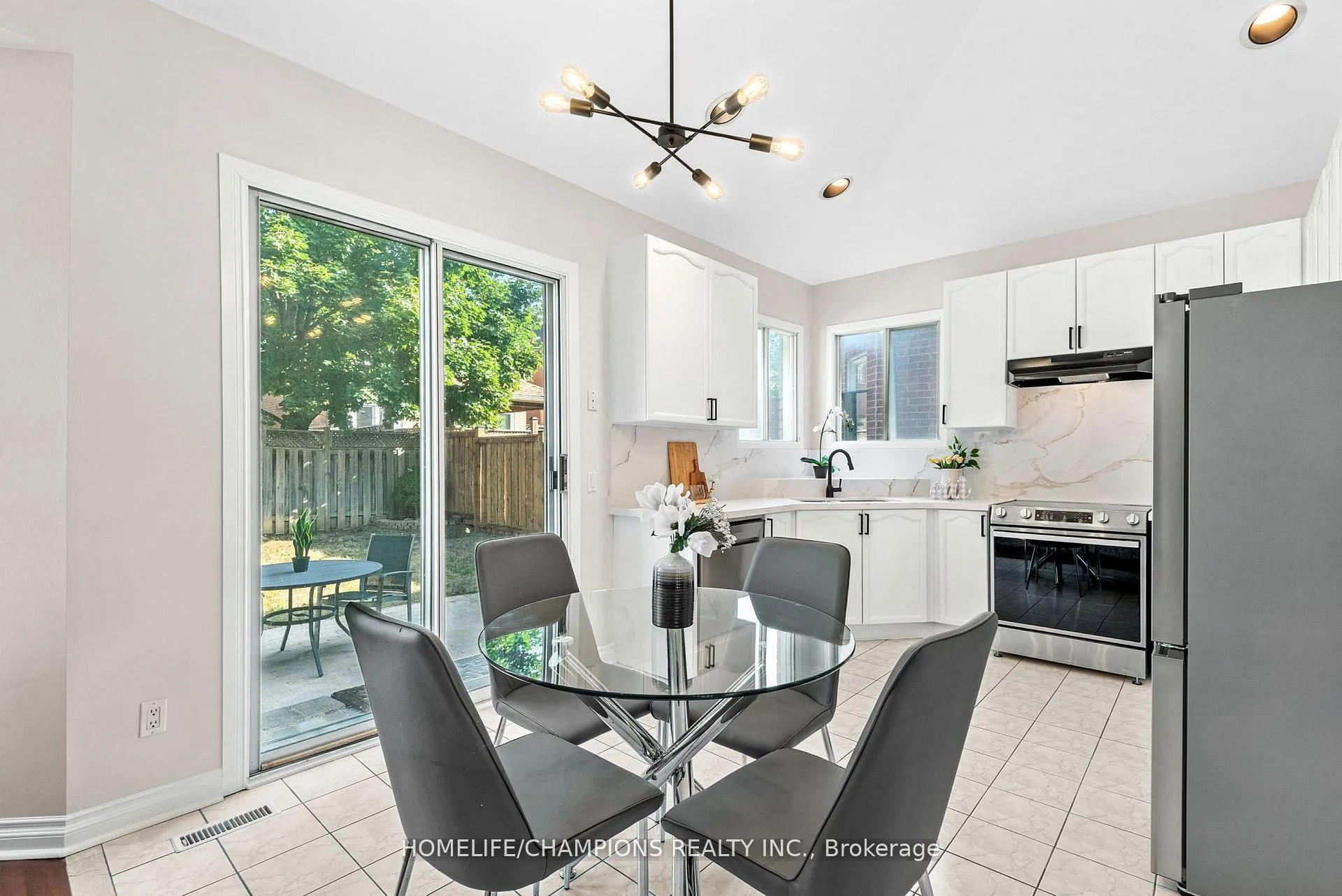 Photo 11 of 104 Secord Street, Pickering, Highbush — HOMEH