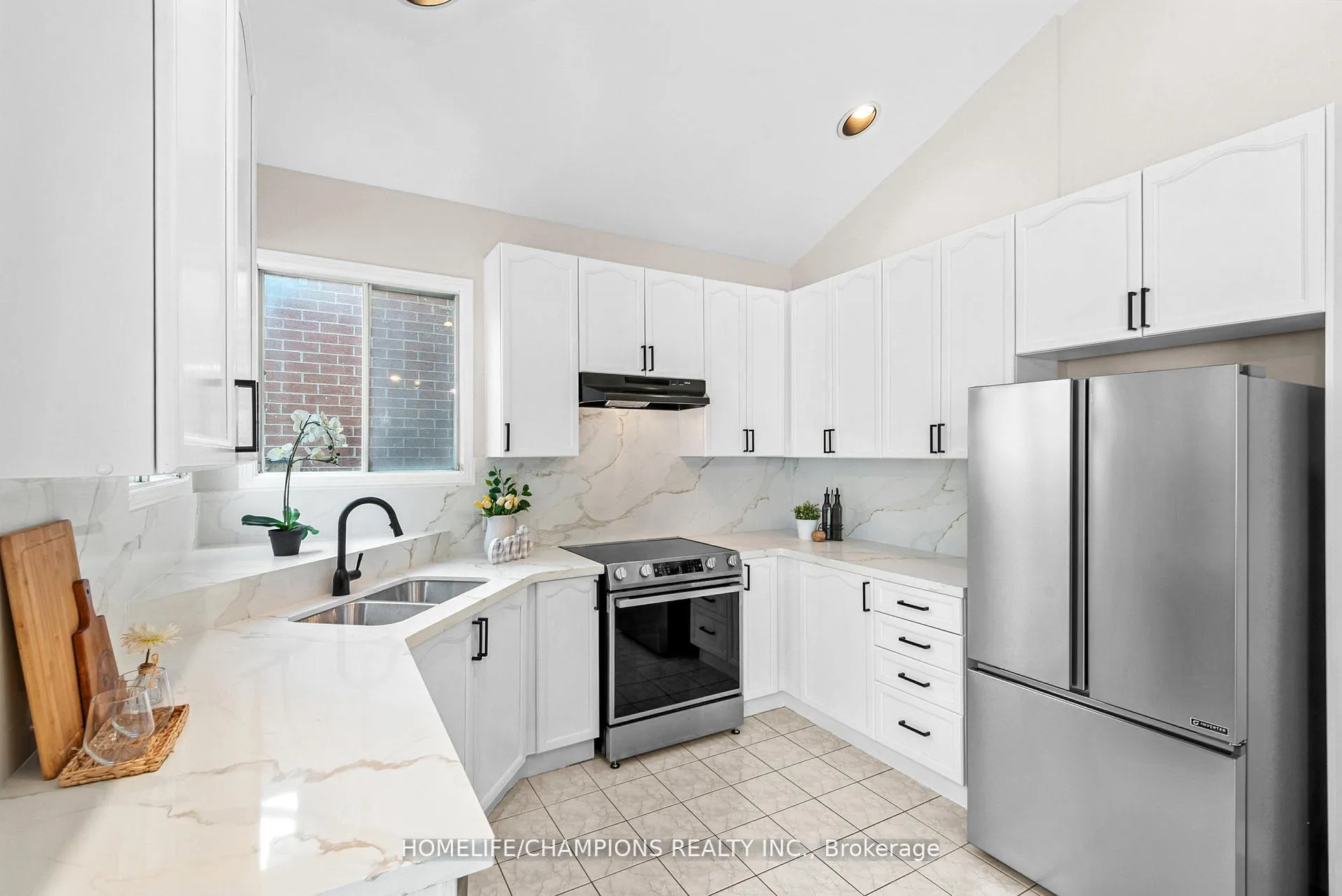 Photo 12 of 104 Secord Street, Pickering, Highbush — HOMEH
