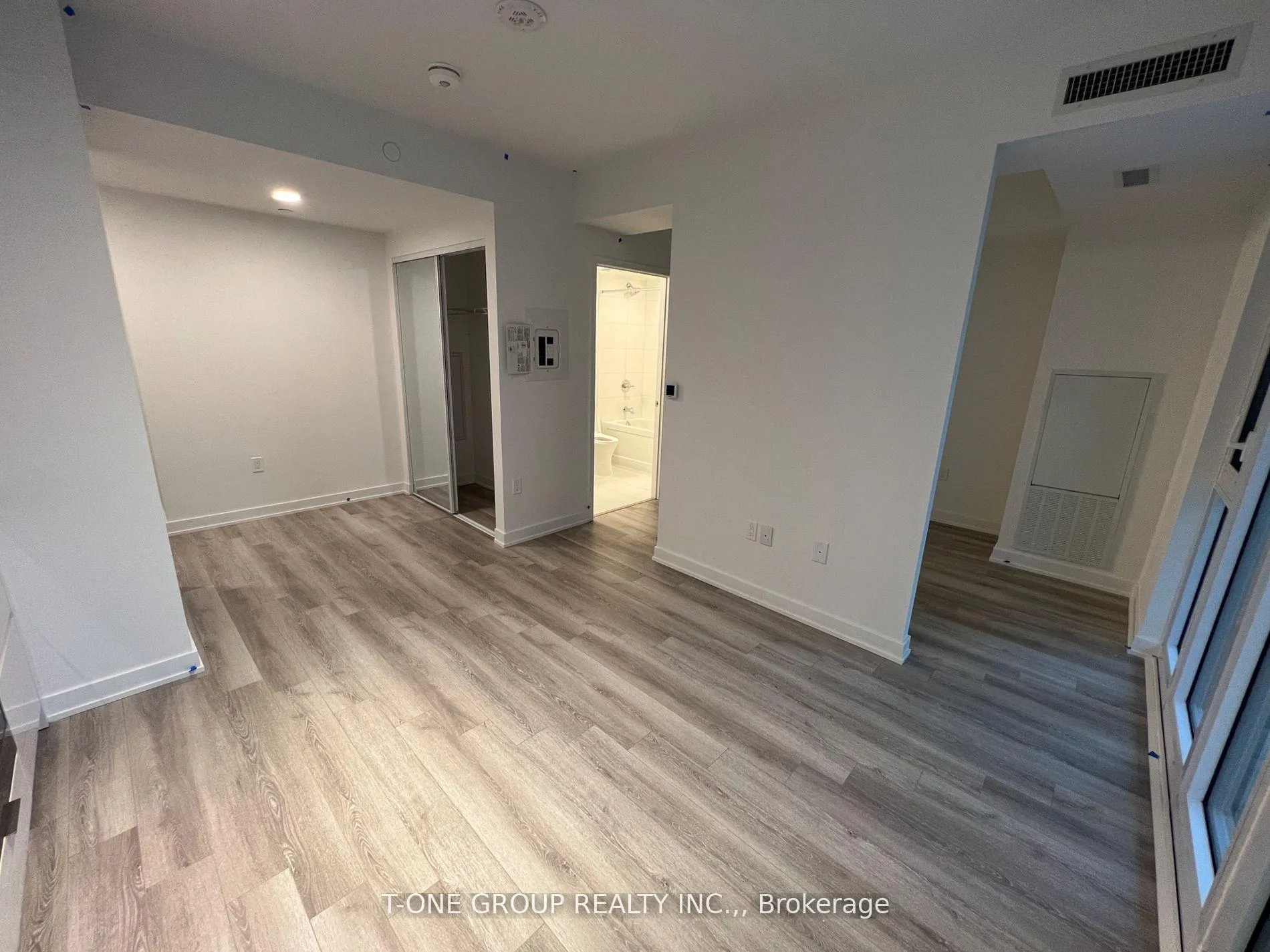 Photo 7 of Unit 3320, 230 Simcoe Street, Toronto, Kensington-Chinatown — HOMEH
