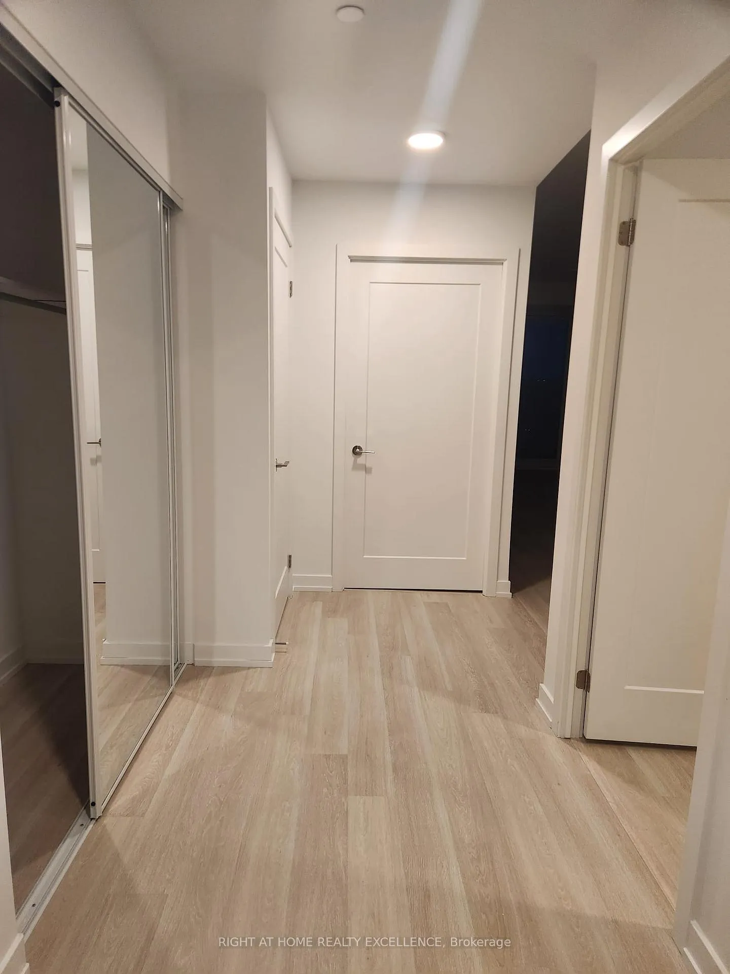 Photo 6 of Unit B-2103, 9751 Markham Road, Markham, Greensborough — HOMEH