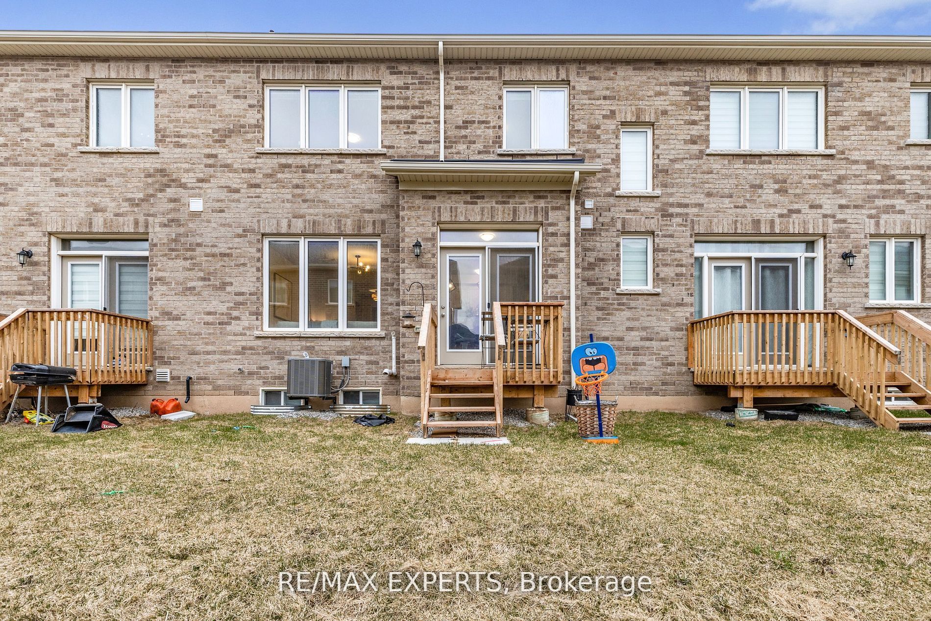 Photo 20 of 1908 Thames Circle, Milton, Bowes — HOMEH