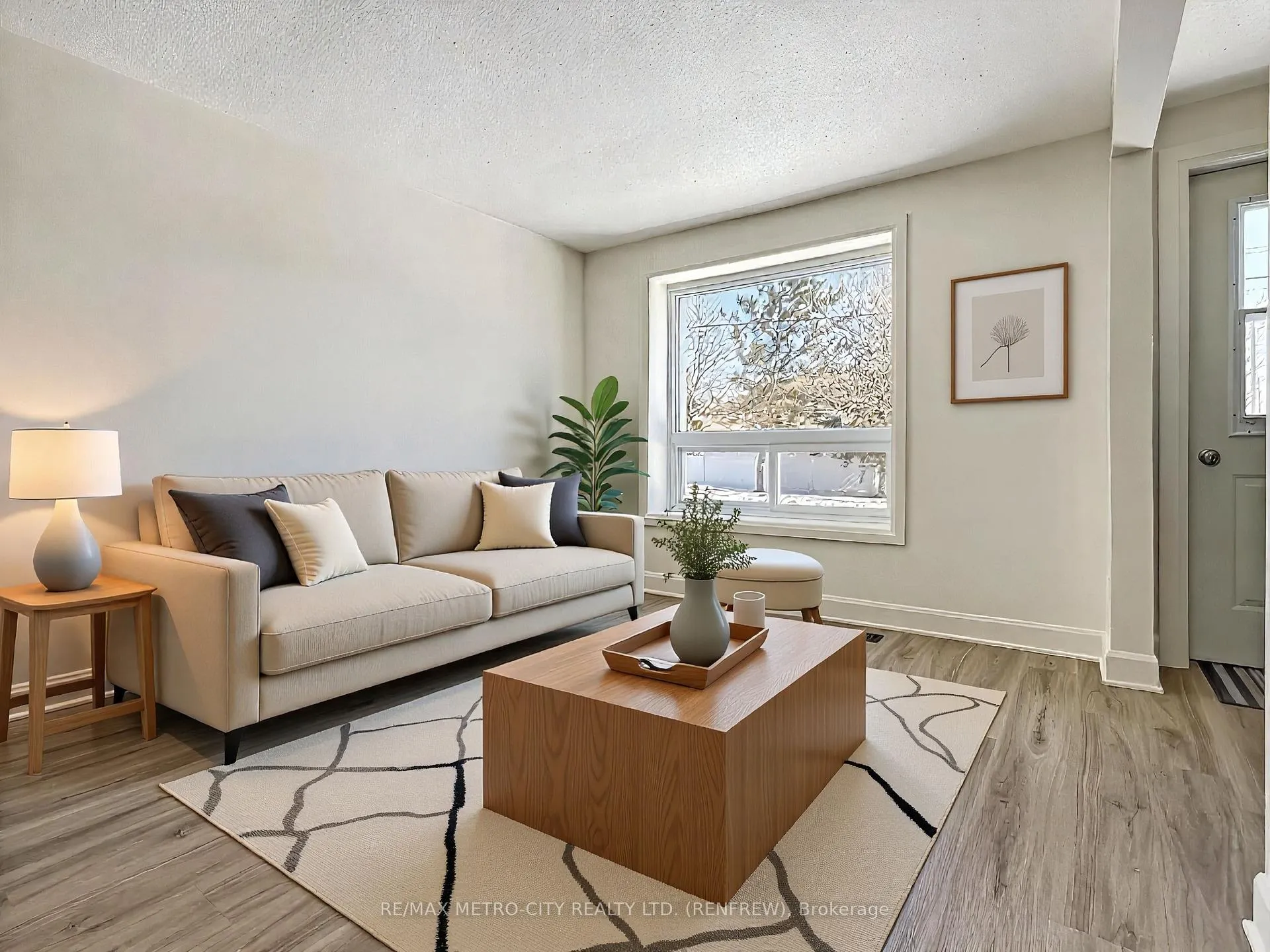 Photo 7 of 294 Albert Street, Renfrew — HOMEH