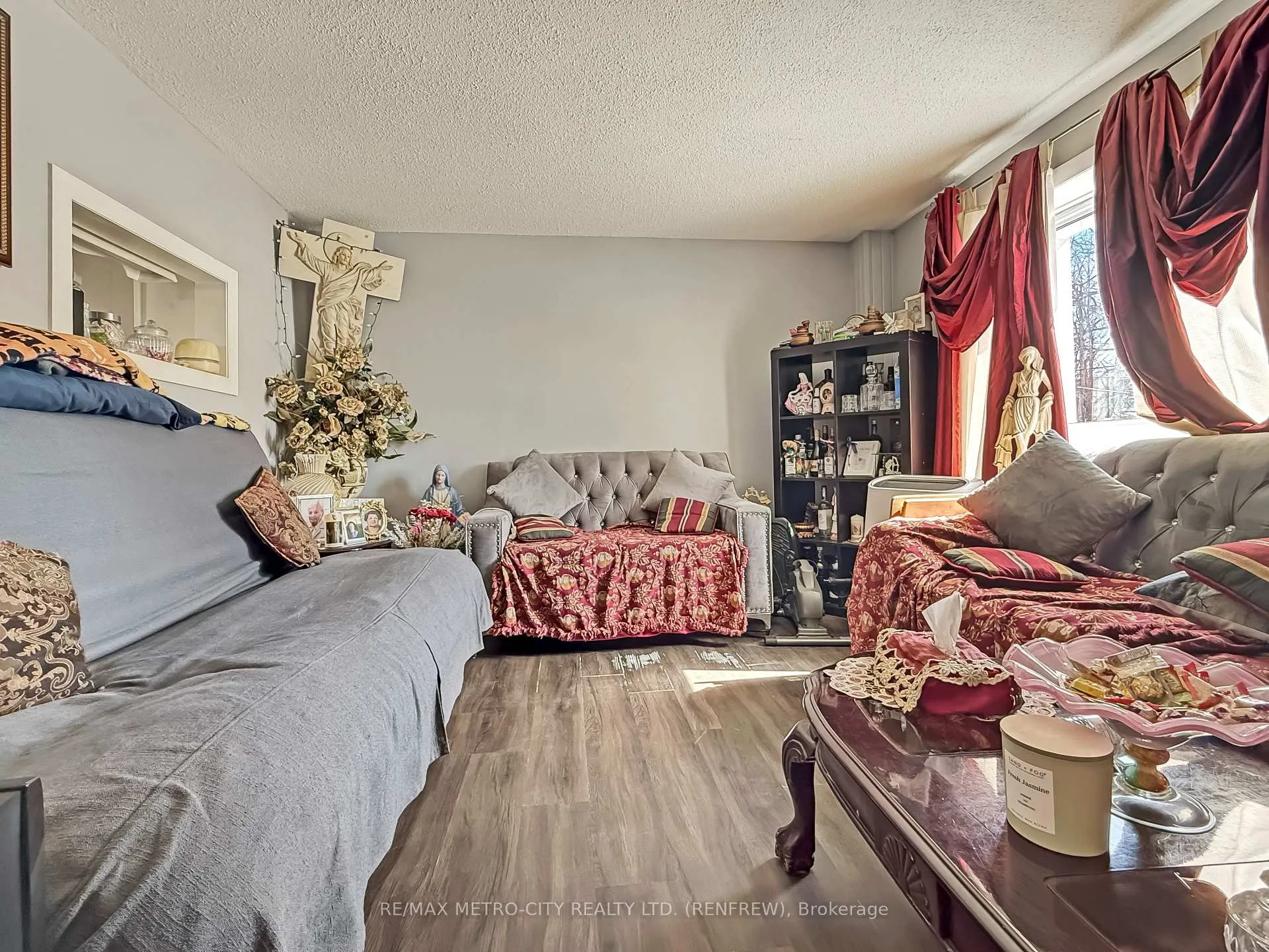 Photo 20 of 294 Albert Street, Renfrew — HOMEH