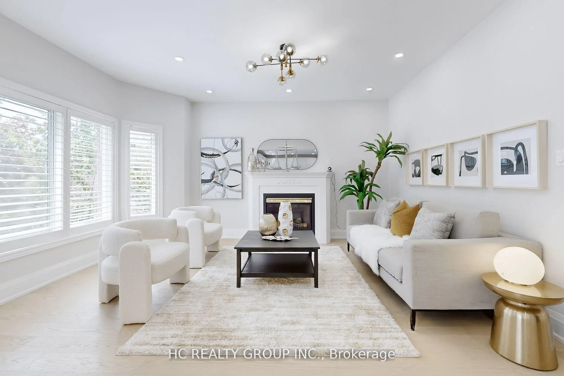 Photo 6 of 47 Medoc Place, Vaughan, Patterson — HOMEH