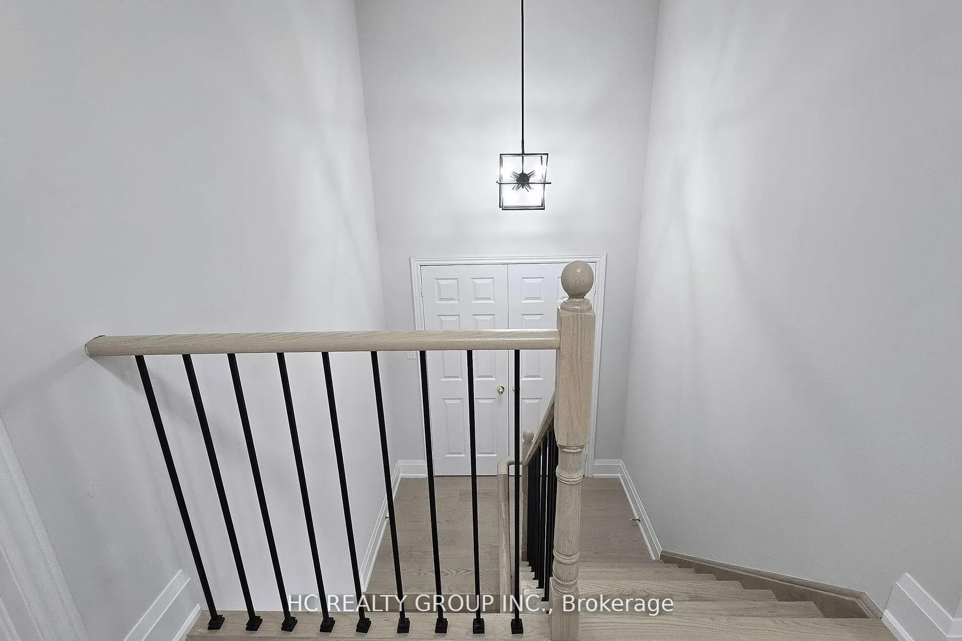 Photo 11 of 47 Medoc Place, Vaughan, Patterson — HOMEH
