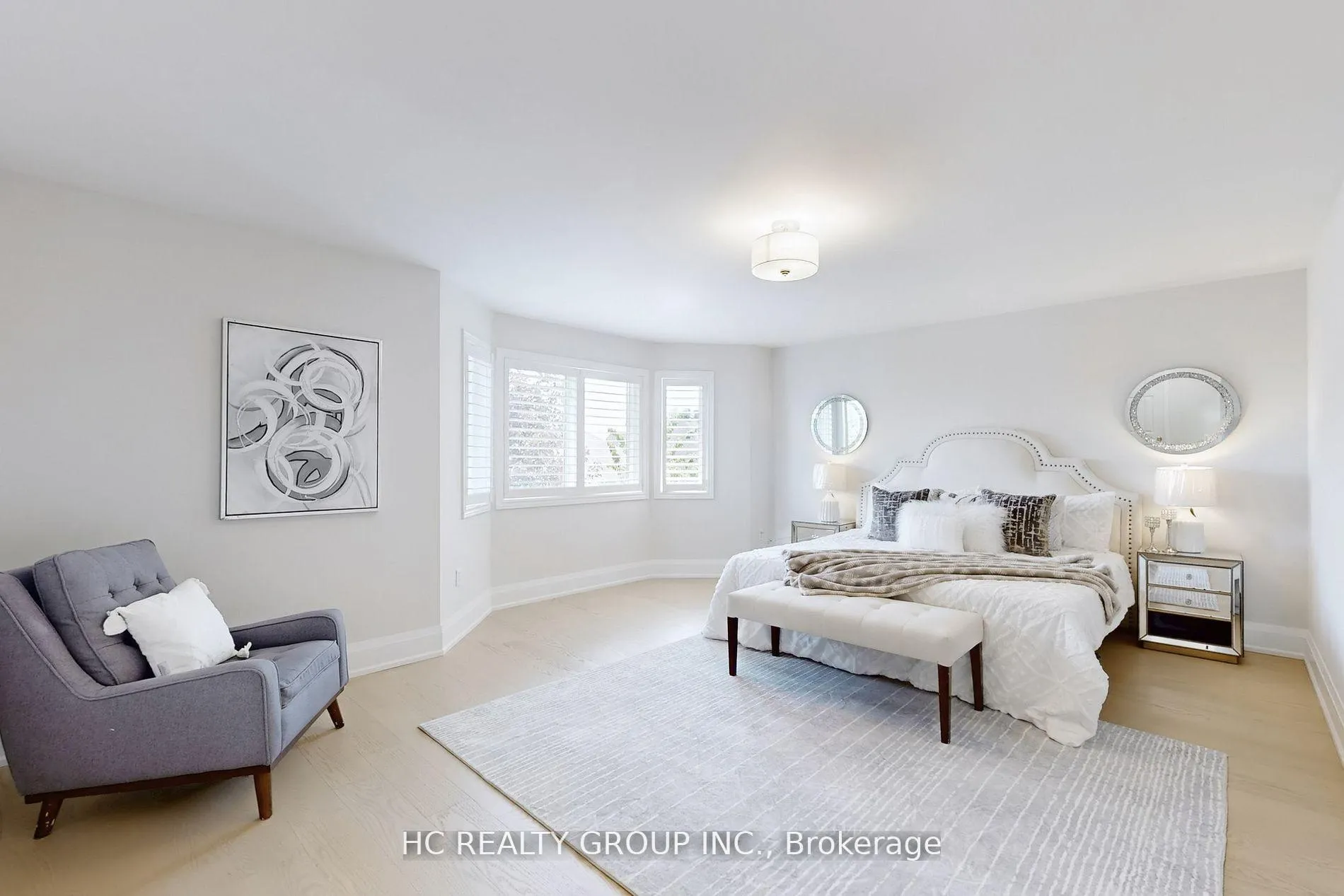 Photo 12 of 47 Medoc Place, Vaughan, Patterson — HOMEH