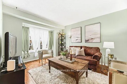 Photo 13 of Unit 92, 900 Central Park Drive, Brampton, Northgate — HOMEH