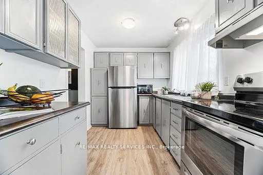 Photo 35 of Unit 92, 900 Central Park Drive, Brampton, Northgate — HOMEH