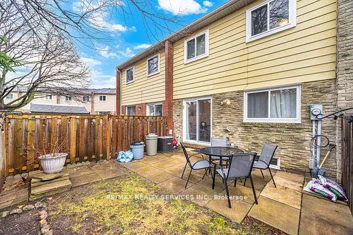 Photo 42 of Unit 92, 900 Central Park Drive, Brampton, Northgate — HOMEH