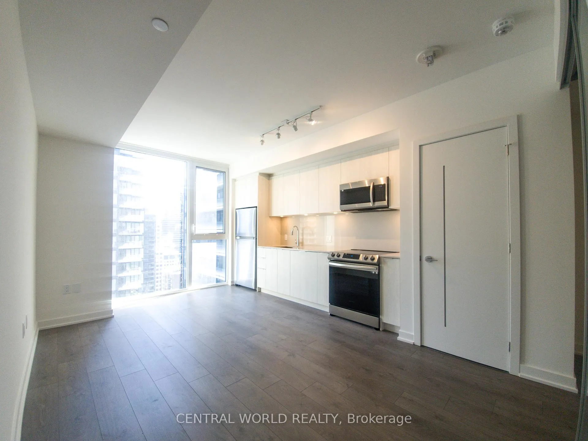 Photo 4 of Unit 2805, 357 King Street W, Toronto, Waterfront Communities — HOMEH