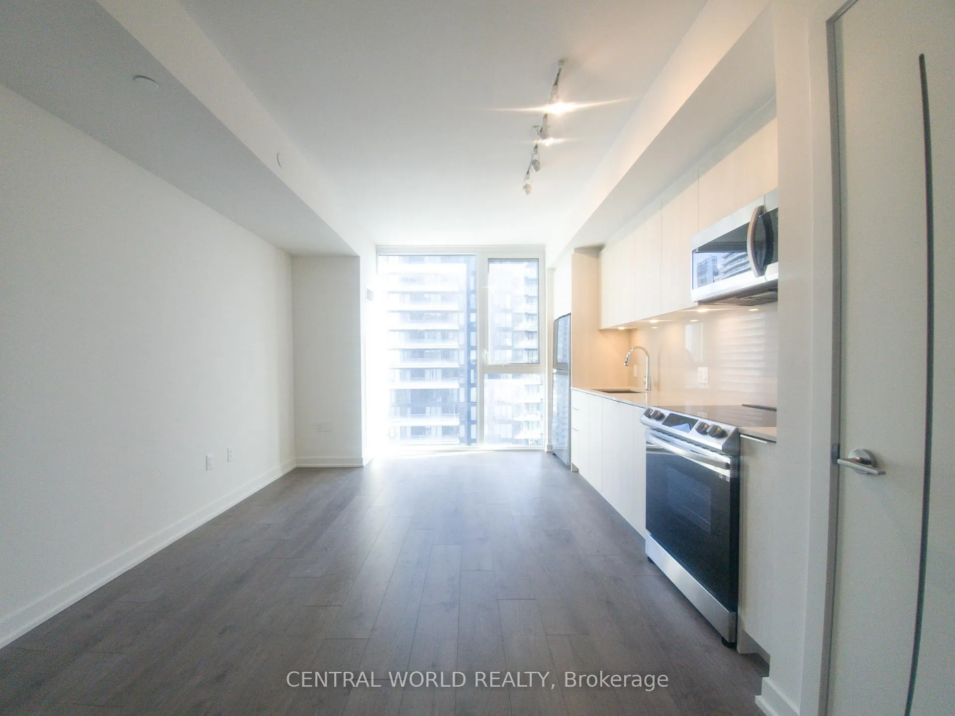 Photo 5 of Unit 2805, 357 King Street W, Toronto, Waterfront Communities — HOMEH