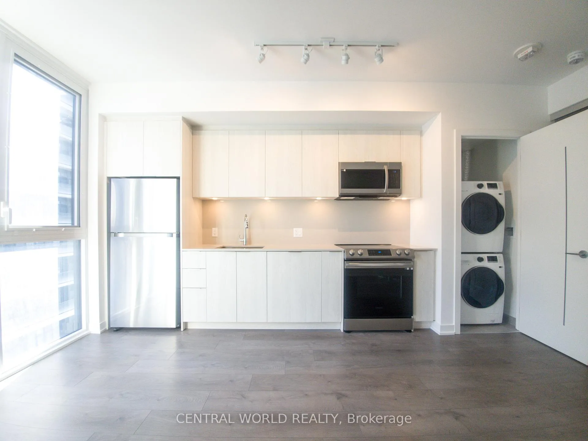 Photo 6 of Unit 2805, 357 King Street W, Toronto, Waterfront Communities — HOMEH