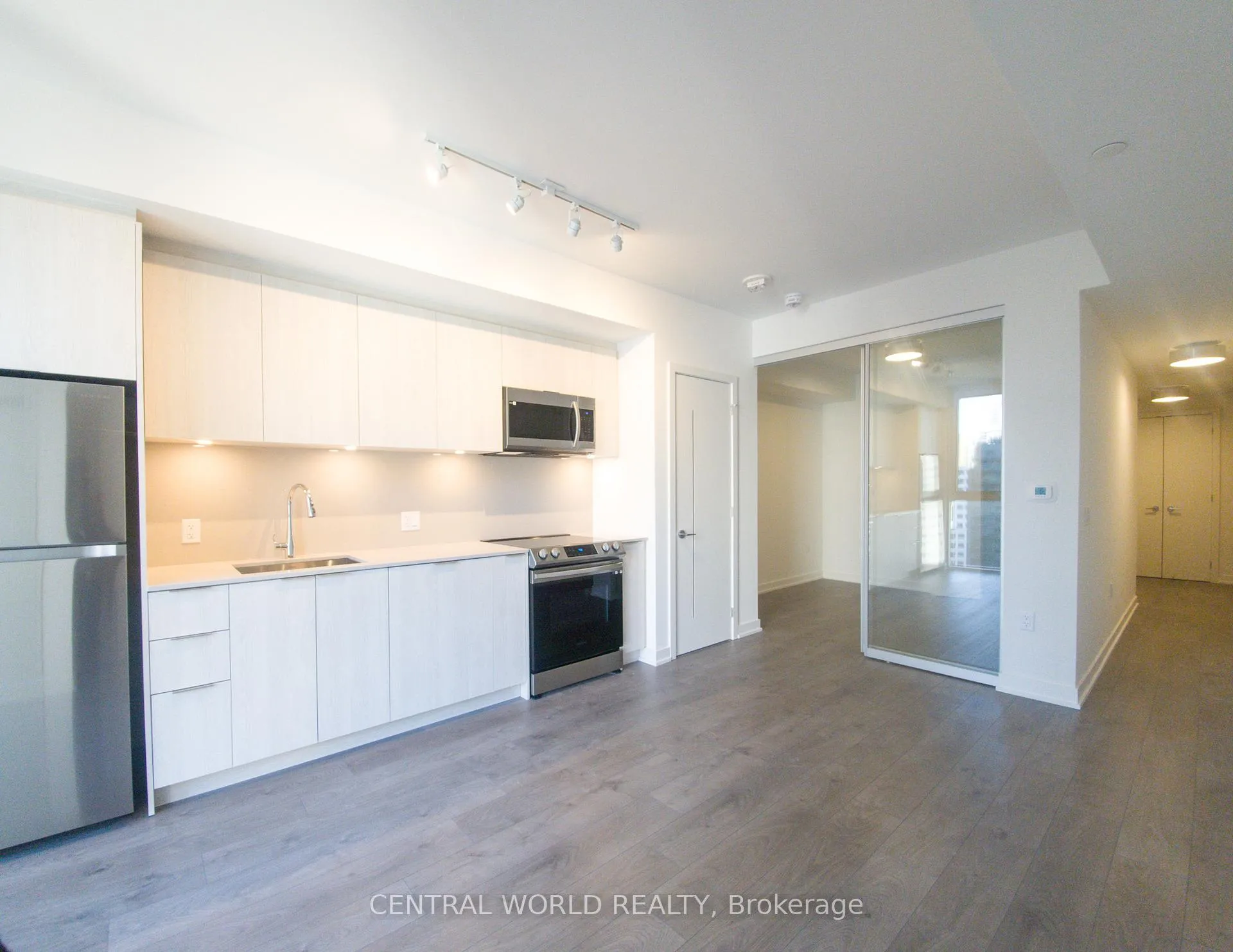 Photo 10 of Unit 2805, 357 King Street W, Toronto, Waterfront Communities — HOMEH