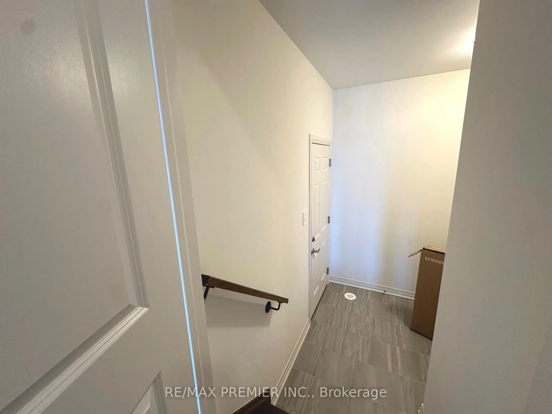 Photo 17 of 101 Brandon Crescent, New Tecumseth, Tottenham — HOMEH