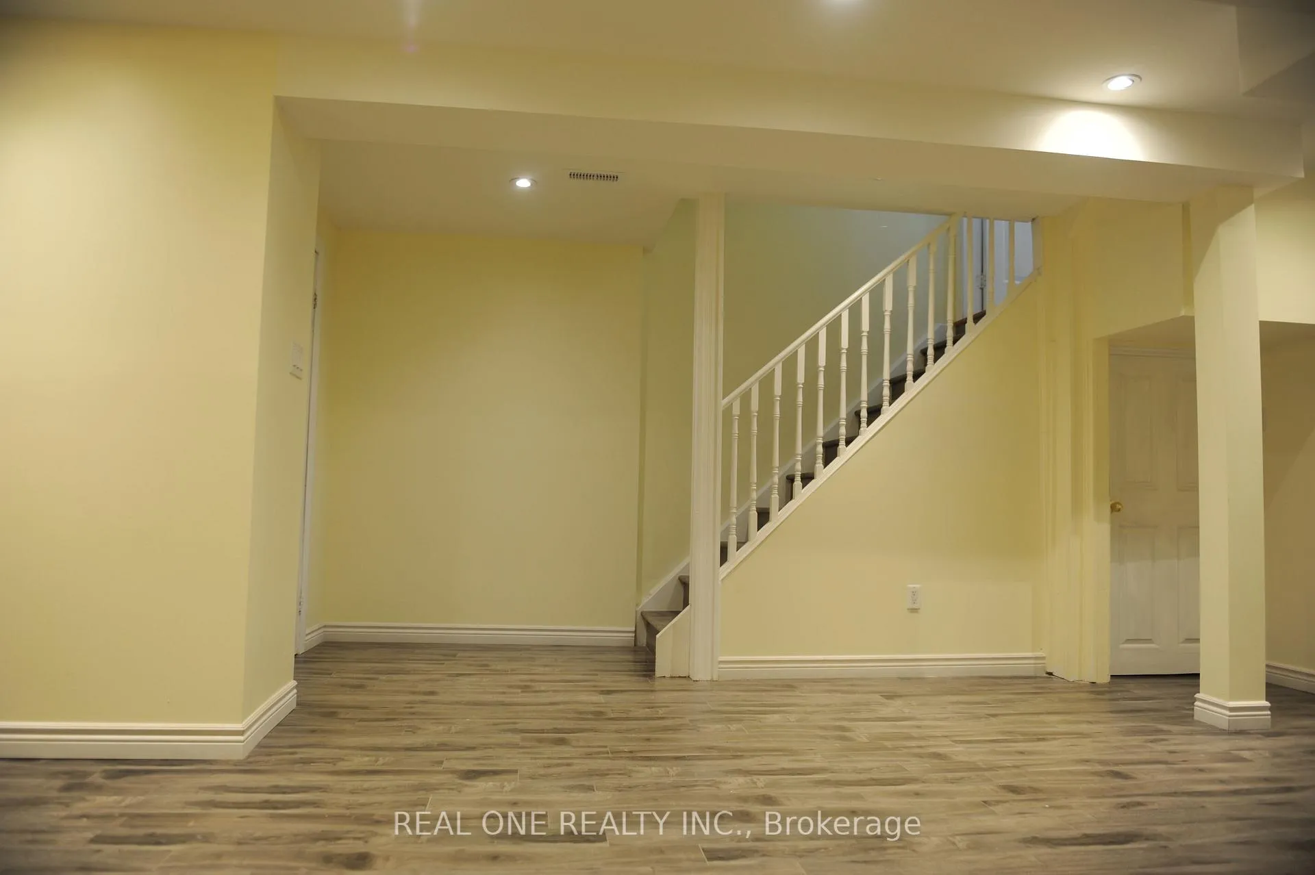 Photo 10 of 6 Pingel Road, Markham, Cornell — HOMEH
