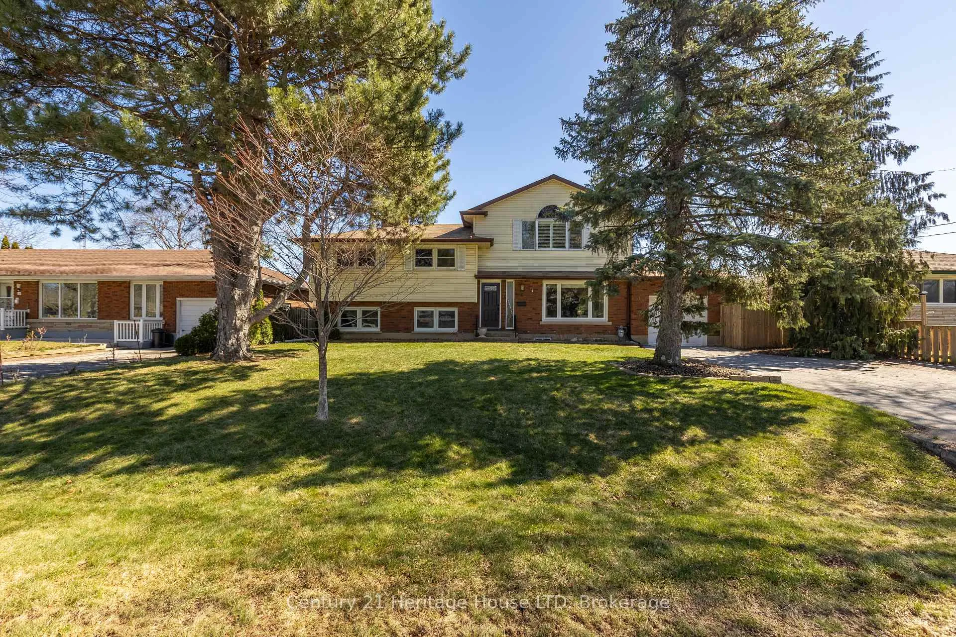 Photo 1 of 6 Champa Drive, St. Catharines, Vine/Linwell — HOMEH