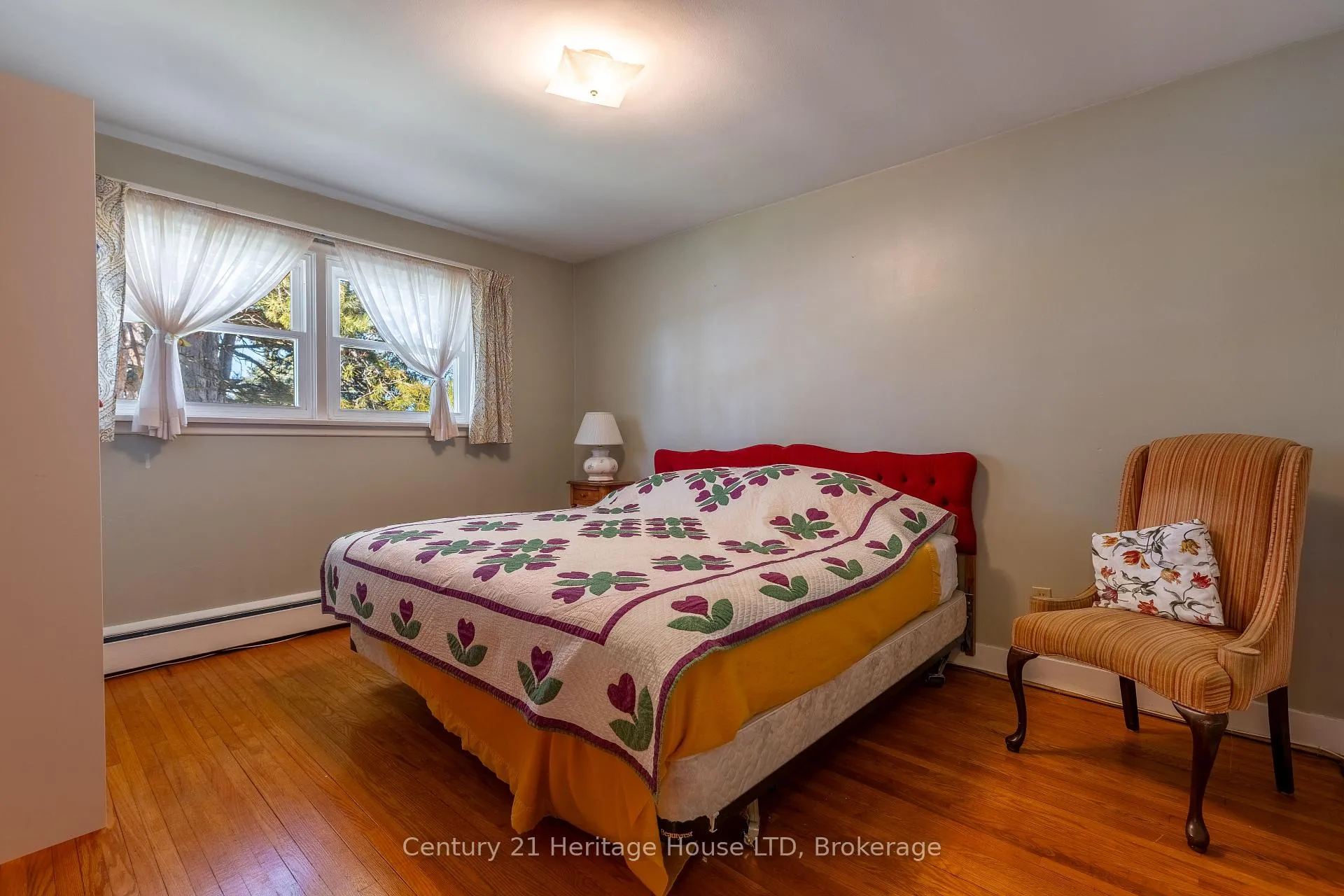 Photo 8 of 6 Champa Drive, St. Catharines, Vine/Linwell — HOMEH