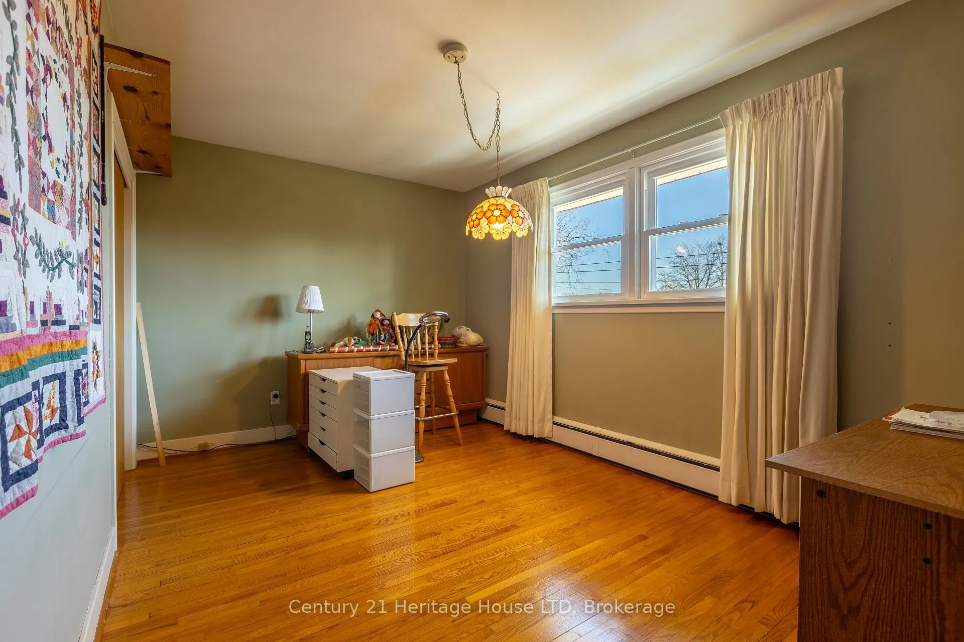 Photo 9 of 6 Champa Drive, St. Catharines, Vine/Linwell — HOMEH