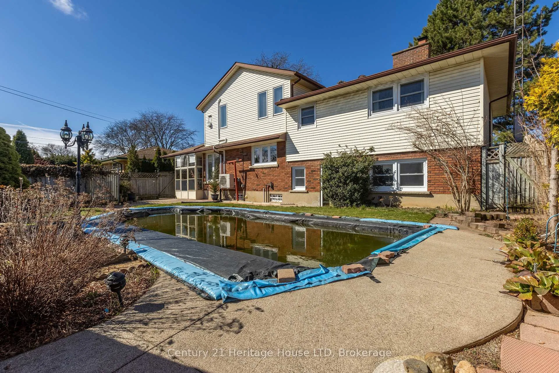 Photo 20 of 6 Champa Drive, St. Catharines, Vine/Linwell — HOMEH